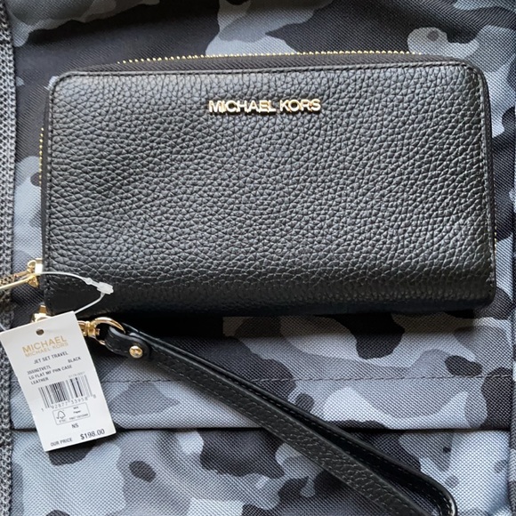 Michael Kors Jet Set Travel Lg Flat Multifunctional Phone Case-Wristlet-… - Picture 3 of 16